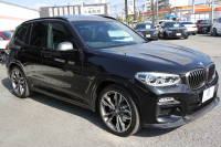 BMW X3 M40d ｾﾚｸﾄP 326馬力 3.0Lﾃﾞｨｰｾﾞﾙﾀｰﾎﾞﾊﾟﾉﾗﾏｻﾝﾙｰﾌ 全席ﾋｰﾀｰ黒革 ﾊｰﾏﾝｶｰﾄﾞﾝｻﾗｳﾝﾄﾞ3Ddesignｶｰﾎﾞﾝｽﾎﾟｲﾗｰ HUD 専用21AW Mｽﾎﾟｰﾂﾃﾞﾌ&ﾌﾞﾚｰｷ 追従ACC ｽﾃｱﾘﾝｸﾞｻﾎﾟｰﾄ ﾀｯﾁ画面HDDﾅﾋﾞTV 360度ｶﾒﾗ 電動ﾄﾗﾝｸ 2年保証