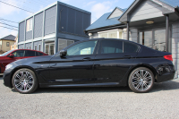 BMW 5シリーズ 540i Mｽﾎﾟｰﾂ ｾﾚｸﾄP indiviｶﾗｰ 1ｵｰﾅ 後輪駆動 直6ﾀｰﾎﾞ340馬力 ｻﾝﾙｰﾌ 全席ﾋｰﾀｰ黒革 ﾊｰﾏﾝｶｰﾄﾞﾝｻｳﾝﾄﾞ4ｿﾞｰﾝｴｱｺﾝ 液晶ﾒｰﾀｰ HUD 追従ACC LEDﾍｯﾄﾞﾗｲﾄ ﾀｯﾁ画面ﾅﾋﾞﾌﾙｾｸﾞTV ｱﾀﾞﾌﾟﾃｨﾌﾞｻｽ Mspﾌﾞﾚｰｷ 19AW 2年保証