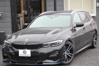 BMW 3シリーズ 330i ﾂｰﾘﾝｸﾞMｽﾎﾟｰﾂ ﾊｲﾗｲﾝ ｺﾝﾌｫｰﾄP 258馬力 1ｵｰﾅ ﾋｰﾀｰ黒革 3Ddesignﾌﾛﾝﾄｽﾎﾟｲﾗｰ 19AW 360度ｶﾒﾗ LEDﾍｯﾄﾞﾗｲﾄ 追従ACC ｱｯﾌﾟﾙｶｰﾌﾟﾚｲ ﾀｯﾁ画面HDDﾅﾋﾞ電動ﾄﾗﾝｸ ｱｲﾊﾞｯﾊ車高調 Mspﾌﾞﾚｰｷ ﾌﾞﾗｯｸｸﾞﾘﾙ CPMｽﾄﾗｯﾄﾌﾞﾚｰｽ 2年保証