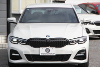 BMW 3シリーズ 320i Mｽﾎﾟｰﾂ ｺﾝﾌｫｰﾄP ｼｰﾄﾋｰﾀｰ ｵﾌﾟｼｮﾝ19AW 追従ACC ｽﾃｱﾘﾝｸﾞｻﾎﾟｰﾄ BMWﾗｲﾌﾞｺｯｸﾋﾟｯﾄﾞLEDﾍｯﾄﾞﾗｲﾄ ｵｰﾄﾊｲﾋﾞｰﾑ ﾜｲﾔﾚｽ充電 ﾊｰﾌﾚｻﾞｰ電動ｼｰﾄ 電動ﾄﾗﾝｸ 3ｿﾞｰﾝｴｱｺﾝ ｱｯﾌﾟﾙｶｰﾌﾟﾚｲ ﾀｯﾁ画面HDDﾅﾋﾞ2年保証
