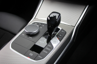 BMW 3シリーズ 320i Mｽﾎﾟｰﾂ ｺﾝﾌｫｰﾄP ｼｰﾄﾋｰﾀｰ ｵﾌﾟｼｮﾝ19AW 追従ACC ｽﾃｱﾘﾝｸﾞｻﾎﾟｰﾄ BMWﾗｲﾌﾞｺｯｸﾋﾟｯﾄﾞLEDﾍｯﾄﾞﾗｲﾄ ｵｰﾄﾊｲﾋﾞｰﾑ ﾜｲﾔﾚｽ充電 ﾊｰﾌﾚｻﾞｰ電動ｼｰﾄ 電動ﾄﾗﾝｸ 3ｿﾞｰﾝｴｱｺﾝ ｱｯﾌﾟﾙｶｰﾌﾟﾚｲ ﾀｯﾁ画面HDDﾅﾋﾞ2年保証