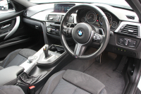 BMW 3シリーズ 320i Mｽﾎﾟｰﾂ ﾌｧｽﾄﾄﾗｯｸP 後期 8A新ｴﾝｼﾞﾝ ｱﾀﾞﾌﾟﾃｨﾌﾞMｻｽ Mｽﾎﾟｰﾂﾌﾞﾚｰｷ 19AW LEDﾍｯﾄﾞﾗｲﾄ&ﾃｰﾙ 追従ACC ﾚｰﾝﾁｪﾝｼﾞ警告 衝突軽減ﾌﾞﾚｰｷ 車線逸脱警告 歩行者警告 ﾌﾙｾｸﾞTV HDDﾅﾋﾞBluetooth接続 専用ｴｱﾛ ﾊﾟﾄﾞﾙｼﾌﾄ 2年保証