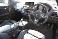 BMW Mシリーズ M2ｸｰﾍﾟMDCT ｻﾝﾙｰﾌ 370馬力 直6ﾀｰﾎﾞ7速DCT ﾋｰﾀｰ黒革 ﾊｰﾏﾝｶｰﾄﾞﾝｻｳﾝﾄﾞﾌﾙｾｸﾞTV HDDﾅﾋﾞBｶﾒﾗ 専用19AW 衝突軽減ﾌﾞﾚｰｷ 車線逸脱警告 歩行者警告 ﾌﾞﾚｰｷ付ｸﾙｺﾝ ｽﾏｰﾄｷｰ ｶｰﾎﾞﾝｲﾝﾃﾘｱﾄﾘﾑ ﾊﾟﾄﾞﾙｼﾌﾄ 2年保証