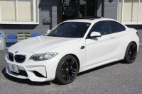BMW Mシリーズ M2ｸｰﾍﾟMDCT ｻﾝﾙｰﾌ 370馬力 直6ﾀｰﾎﾞ7速DCT ﾋｰﾀｰ黒革 ﾊｰﾏﾝｶｰﾄﾞﾝｻｳﾝﾄﾞﾌﾙｾｸﾞTV HDDﾅﾋﾞBｶﾒﾗ 専用19AW 衝突軽減ﾌﾞﾚｰｷ 車線逸脱警告 歩行者警告 ﾌﾞﾚｰｷ付ｸﾙｺﾝ ｽﾏｰﾄｷｰ ｶｰﾎﾞﾝｲﾝﾃﾘｱﾄﾘﾑ ﾊﾟﾄﾞﾙｼﾌﾄ 2年保証