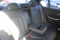 BMW 3シリーズ 320i Mｽﾎﾟｰﾂ ﾊｲﾗｲﾝ ｺﾝﾌｫｰﾄP ﾋｰﾀｰ黒革 360度ｶﾒﾗ 電動ﾄﾗﾝｸ Hi-fiｽﾋﾟｰｶｰ 追従ACC ｽﾃｱﾘﾝｸﾞｻﾎﾟｰﾄ ﾀｯﾁ画面HDDﾅﾋﾞｱｯﾌﾟﾙｶｰﾌﾟﾚｲ LEDﾍｯﾄﾞﾗｲﾄ ｵｰﾄﾊｲﾋﾞｰﾑ 専用ｴｱﾛ ﾜｲﾔﾚｽ充電 Pｱｼｽﾄﾌﾟﾗｽ PDC緊急ﾌﾞﾚｰｷ 2年保証