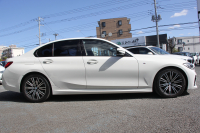 BMW 3シリーズ 320i Mｽﾎﾟｰﾂ ﾊｲﾗｲﾝ ｺﾝﾌｫｰﾄP ﾋｰﾀｰ黒革 360度ｶﾒﾗ 電動ﾄﾗﾝｸ Hi-fiｽﾋﾟｰｶｰ 追従ACC ｽﾃｱﾘﾝｸﾞｻﾎﾟｰﾄ ﾀｯﾁ画面HDDﾅﾋﾞｱｯﾌﾟﾙｶｰﾌﾟﾚｲ LEDﾍｯﾄﾞﾗｲﾄ ｵｰﾄﾊｲﾋﾞｰﾑ 専用ｴｱﾛ ﾜｲﾔﾚｽ充電 Pｱｼｽﾄﾌﾟﾗｽ PDC緊急ﾌﾞﾚｰｷ 2年保証