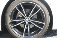 BMW 3シリーズ 320d Xdrive Mｽﾎﾟｰﾂ ﾃﾞﾋﾞｭｰP ｺﾝﾌｫｰﾄP 4WD 真珠色 1ｵｰﾅ ﾋｰﾀｰ黒革 専用ﾌﾞﾙｰｽﾃｯﾁ 19AW LEDﾍｯﾄﾞﾗｲﾄ 追従ACC ｽﾃｱﾘﾝｸﾞｻﾎﾟｰﾄ ｱｯﾌﾟﾙｶｰﾌﾟﾚｲ ﾀｯﾁ画面HDDﾅﾋﾞBMWﾗｲﾌﾞｺｯｸﾋﾟｯﾄﾞ電動ﾄﾗﾝｸ Hi-fiｽﾋﾟｰｶｰ ｱﾝﾋﾞｴﾝﾝﾄﾗｲﾄ 2年保証