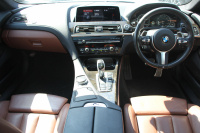 BMW 6シリーズ 640i ｸﾞﾗﾝｸｰﾍﾟMｽﾎﾟｰﾂ ﾌｪｲｽﾘﾌﾄ後 最終ﾓﾃﾞﾙ ｻﾝﾙｰﾌ 液晶ﾒｰﾀｰ HUD ｵﾌﾟｼｮﾝ20AW 新ﾃﾞｻﾞｲﾝLEDﾍｯﾄﾞﾗｲﾄ ﾋｰﾀｰ茶革 新HDDﾅﾋﾞTV Pｱｼｽﾄ TOPﾋﾞｭｰ&ｻｲﾄﾞｶﾒﾗ 追従ACC ﾚｰﾝﾁｪﾝｼﾞ警告 衝突軽減ﾌﾞﾚｰｷ 直6ﾀｰﾎﾞ320馬力 ｽﾏｰﾄｷｰ 2年保証