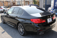 BMW 5シリーズ 523d Mｽﾎﾟｰﾂ ﾊｲﾗｲﾝ 変更後ﾓﾃﾞﾙ 1ｵｰﾅ 新液晶ﾒｰﾀｰ 全席ﾋｰﾀｰ黒革 HUD LEDﾍｯﾄﾞﾗｲﾄ 追従ACC ｽﾃｱﾘﾝｸﾞｻﾎﾟｰﾄ ｵｰﾄﾊｲﾋﾞｰﾑ ﾀｯﾁ画面HDDﾅﾋﾞﾌﾙｾｸﾞTV 360度ｶﾒﾗ 電動ﾄﾗﾝｸ 専用ｴｱﾛ 19AW ﾊﾟﾄﾞﾙｼﾌﾄ ｱﾝﾋﾞｴﾝﾄﾗｲﾄ 2年保証