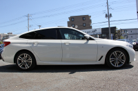 BMW 6シリーズ 630i ｸﾞﾗﾝﾂｰﾘｽﾓ Mｽﾎﾟｰﾂ ｾﾚｸﾄP ﾊﾟﾉﾗﾏｻﾝﾙｰﾌ 全席ﾋｰﾀｰ黒革 ﾘｱｼｰﾄ電動可倒調整 ﾊｰﾏﾝｶｰﾄﾞﾝ 追従ACC HUD LEDﾍｯﾄﾞﾗｲﾄ 4ｿﾞｰﾝｴｱｺﾝ 360度ｶﾒﾗ ﾀｯﾁ画面HDDﾅﾋﾞｼﾞｪｽﾁｬｰC ﾜｲﾔﾚｽ充電 ﾌﾙｾｸﾞTV 液晶ﾒｰﾀｰ  2年保証