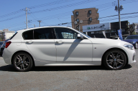 BMW 1シリーズ M140i 後期 340馬力 直6ﾀｰﾎﾞB58新ｴﾝｼﾞﾝ ﾋｰﾀｰ赤革 LEDﾍｯﾄﾞﾗｲﾄ ｱﾀﾞﾌﾟﾃｨﾌﾞMｻｽ 専用ﾌﾞﾚｰｷ 18AW HDDﾅﾋﾞ衝突軽減ﾌﾞﾚｰｷ 車線逸脱警告 歩行者警告 ﾌﾞﾚｰｷ付ｸﾙｺﾝ 専用ｴｱﾛ 後輪駆動 2年保証